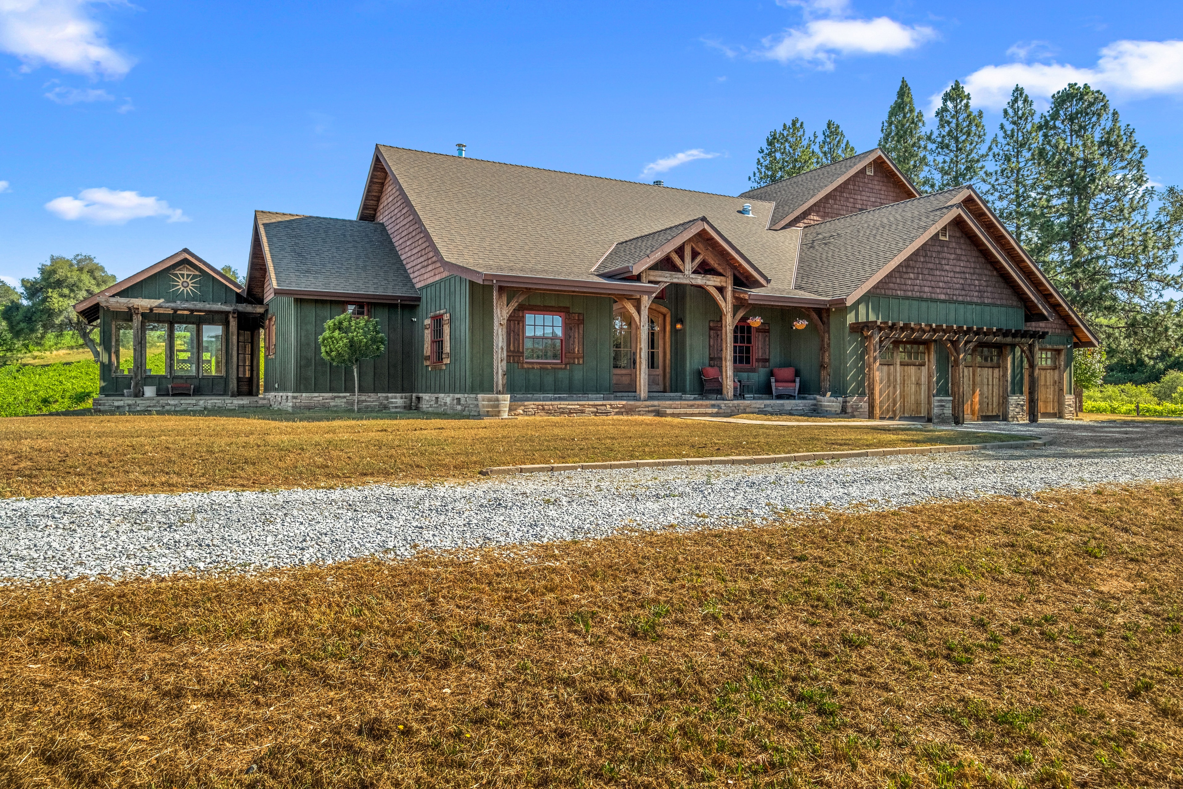 7330 PERRY CREEK RD, SOMERSET